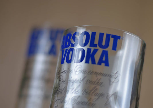 VASI ABSOLUT VODKA